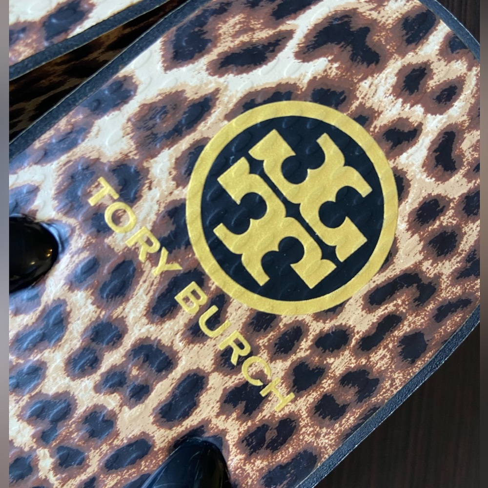 Tory Burch Platform Sandal Size7/8 Without Jewels on Straps.